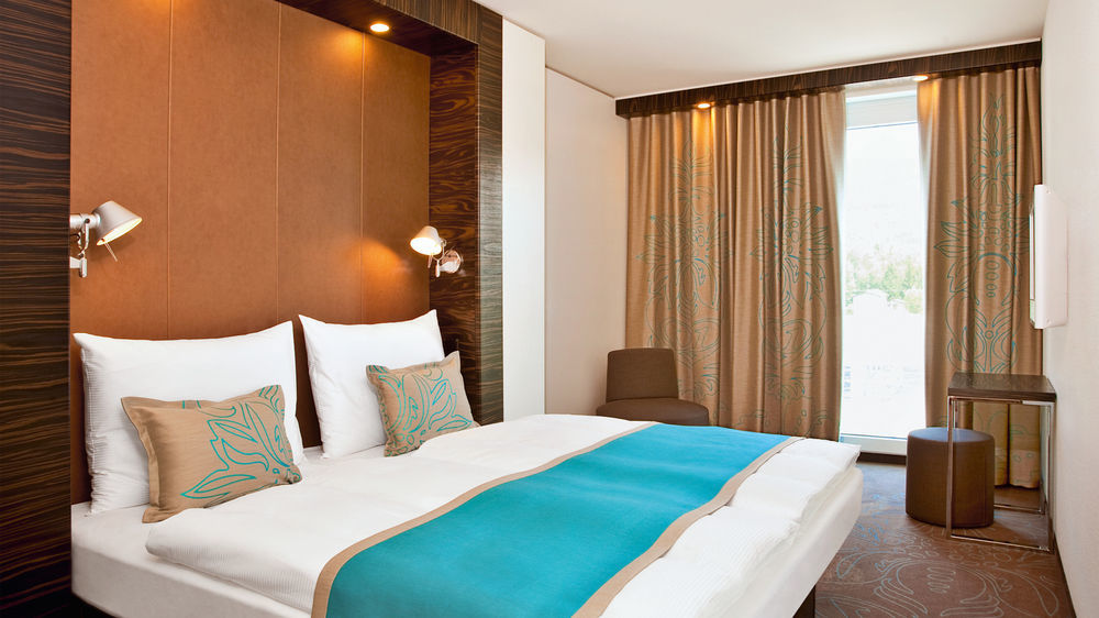 Motel One Muenchen-Garching Garching bei München Exteriör bild