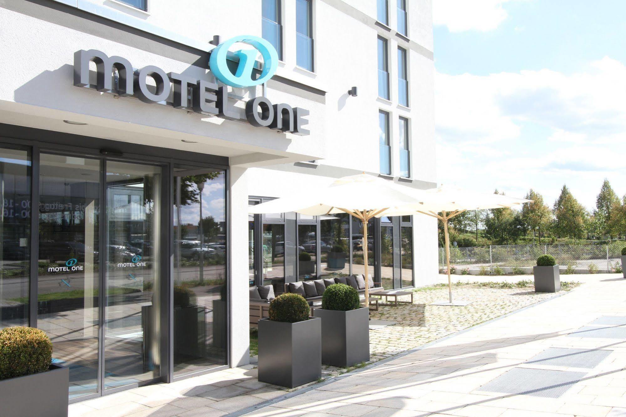 Motel One Munchen-Garching Garching bei München Exteriör bild